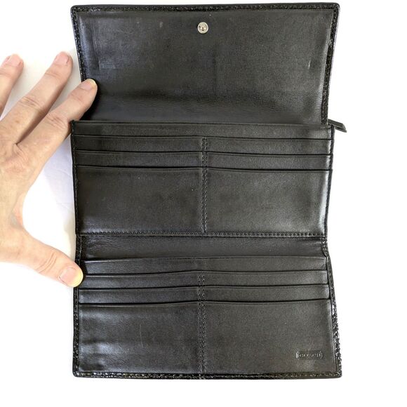 Coach VTG Black Pleated Jacquard Signature Canvas Patent Leather Trifold Wallet - Picture 4 of 16